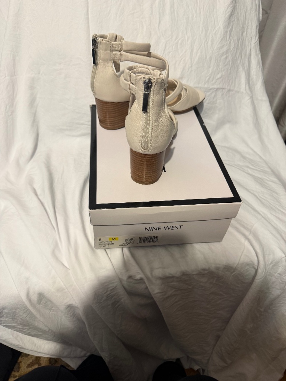 Leather shoe by nine West size 8